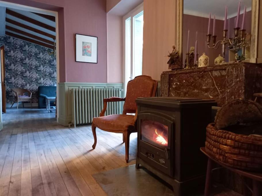 Aigurande Maison Violette En Berry المظهر الخارجي الصورة
