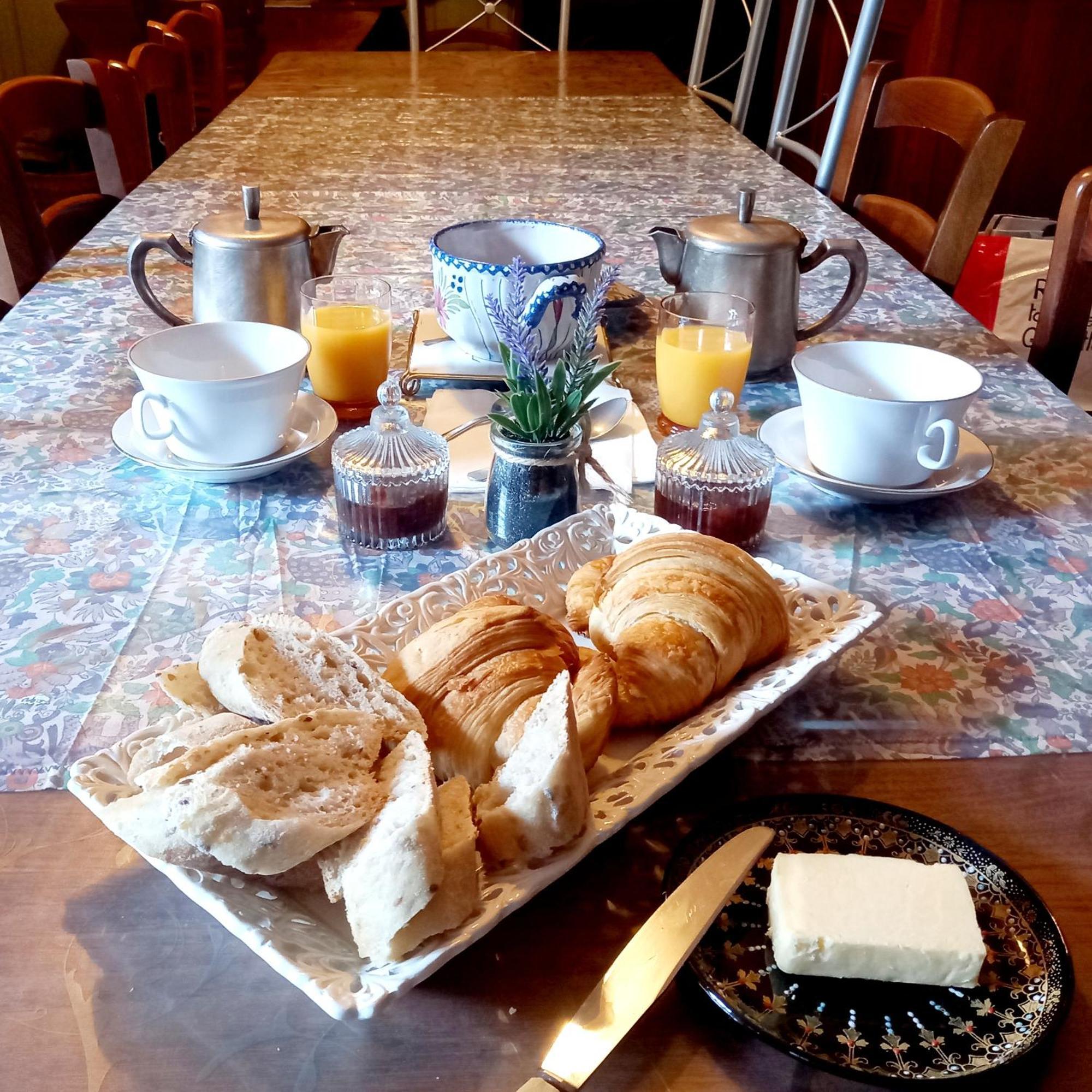 Aigurande Maison Violette En Berry المظهر الخارجي الصورة